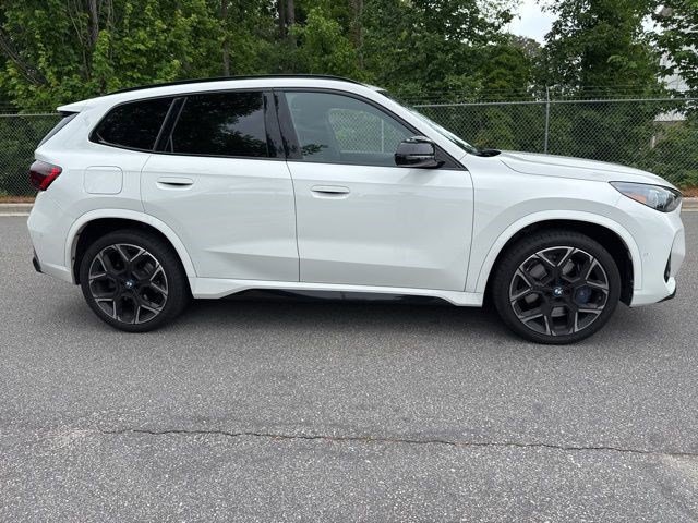 Certified 2024 BMW X1 M35i w/ Premium Package AWD/4WD image 4