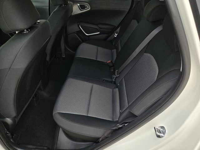 Used 2025 Kia Soul LX image 12