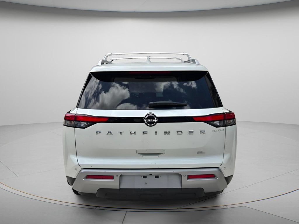 Used 2024 Nissan Pathfinder SL w/ Cargo Package FWD image 4