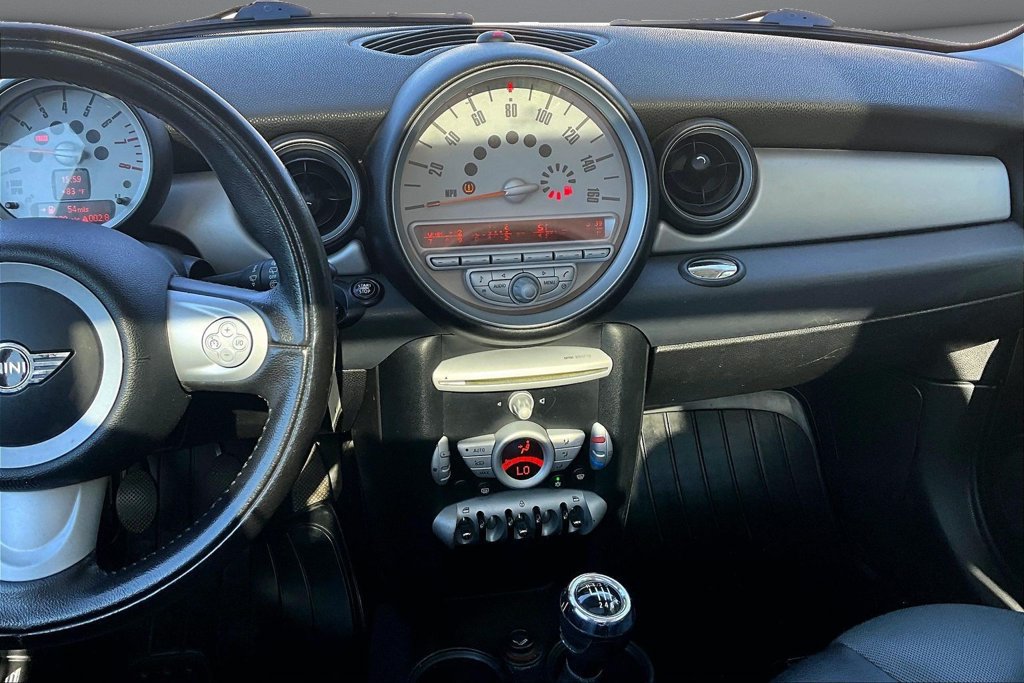 Used 2009 MINI Cooper Hardtop FWD image 9