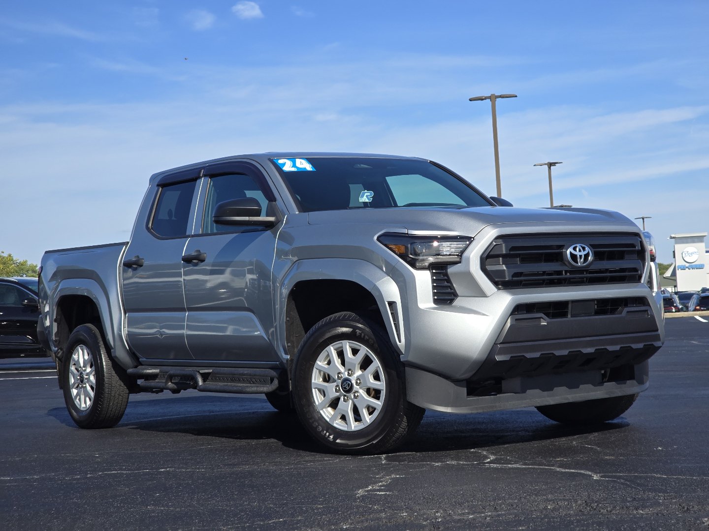 Used 2024 Toyota Tacoma SR AWD/4WD image 2