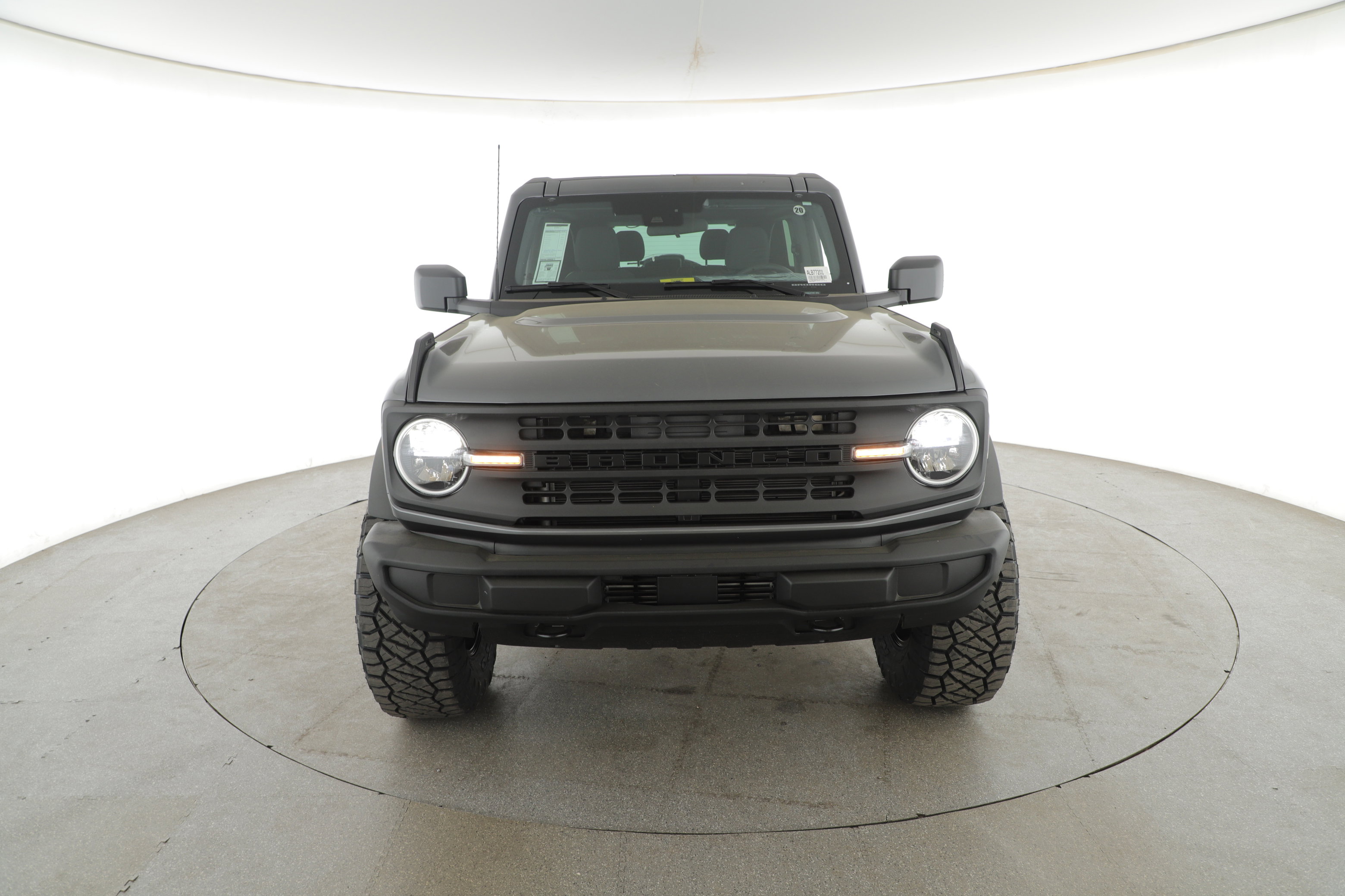 New 2025 Ford Bronco 2-Door image 2