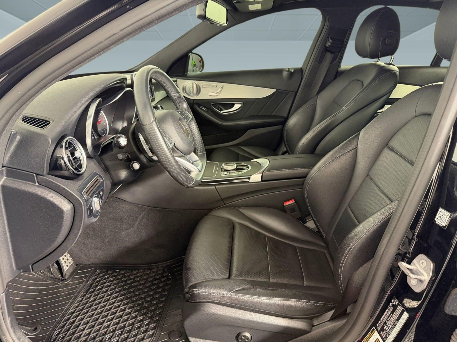 Used 2018 Mercedes-Benz C 300 Sedan image 5
