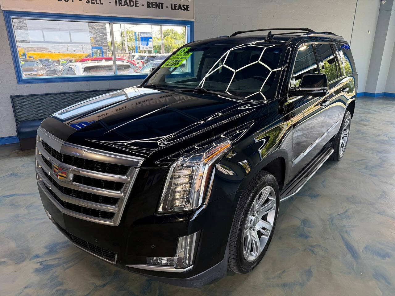 Used 2016 Cadillac Escalade Luxury AWD/4WD image 6