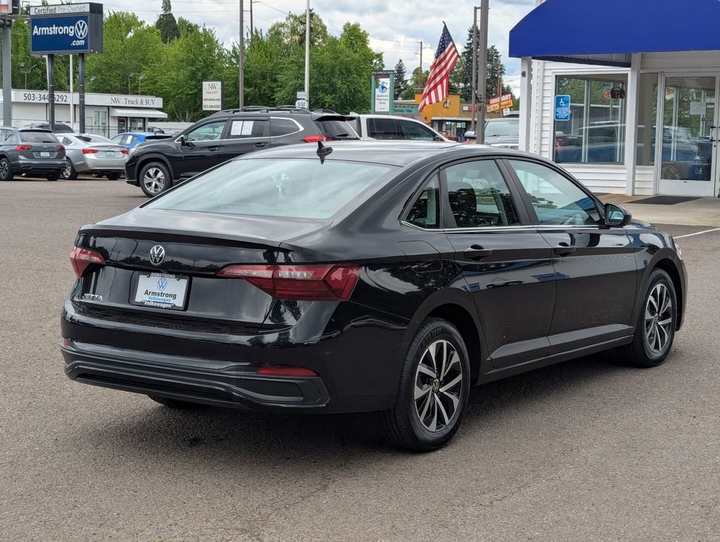 Used 2024 Volkswagen Jetta S FWD image 5