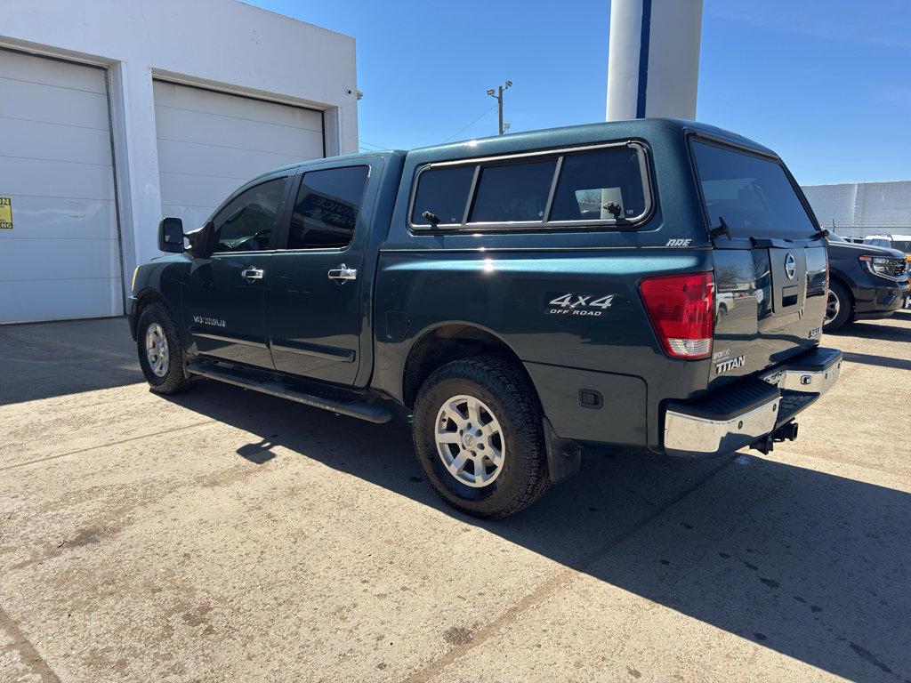 Used 2005 Nissan Titan LE w/ (R02) LE Off-Road Pkg image 4
