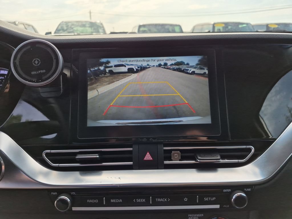 Used 2020 Kia Niro LXS FWD image 27