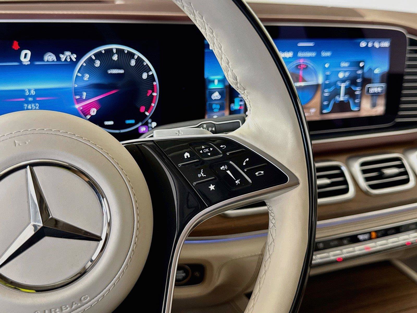 Used 2025 Mercedes-Benz Maybach GLS 600 4MATIC image 22