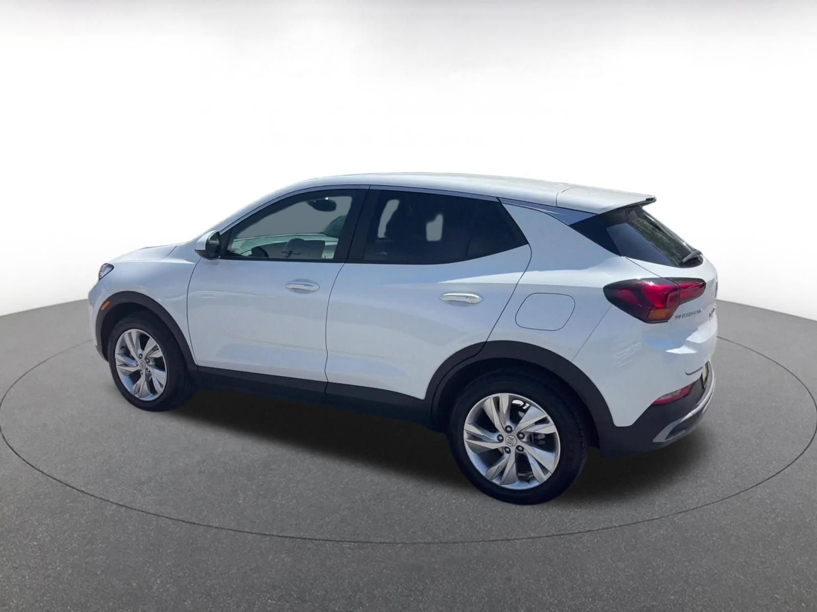 Used 2025 Buick Encore GX Preferred FWD image 10