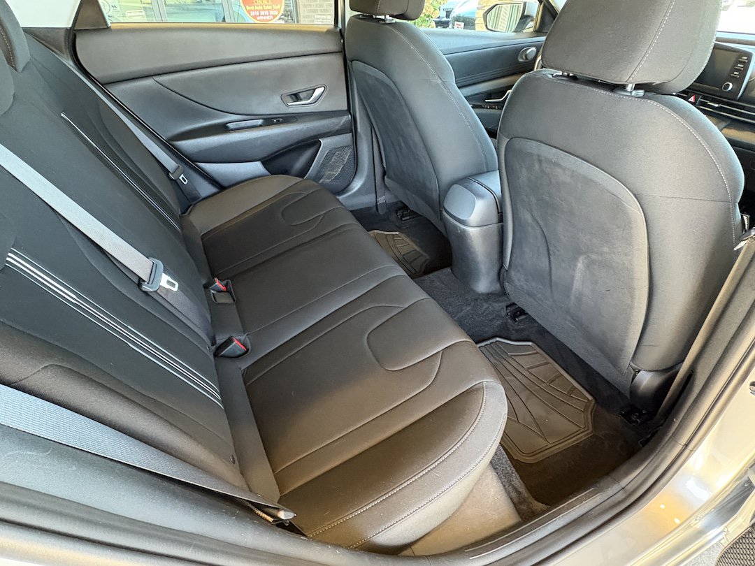 Used 2021 Hyundai Elantra SEL FWD image 26