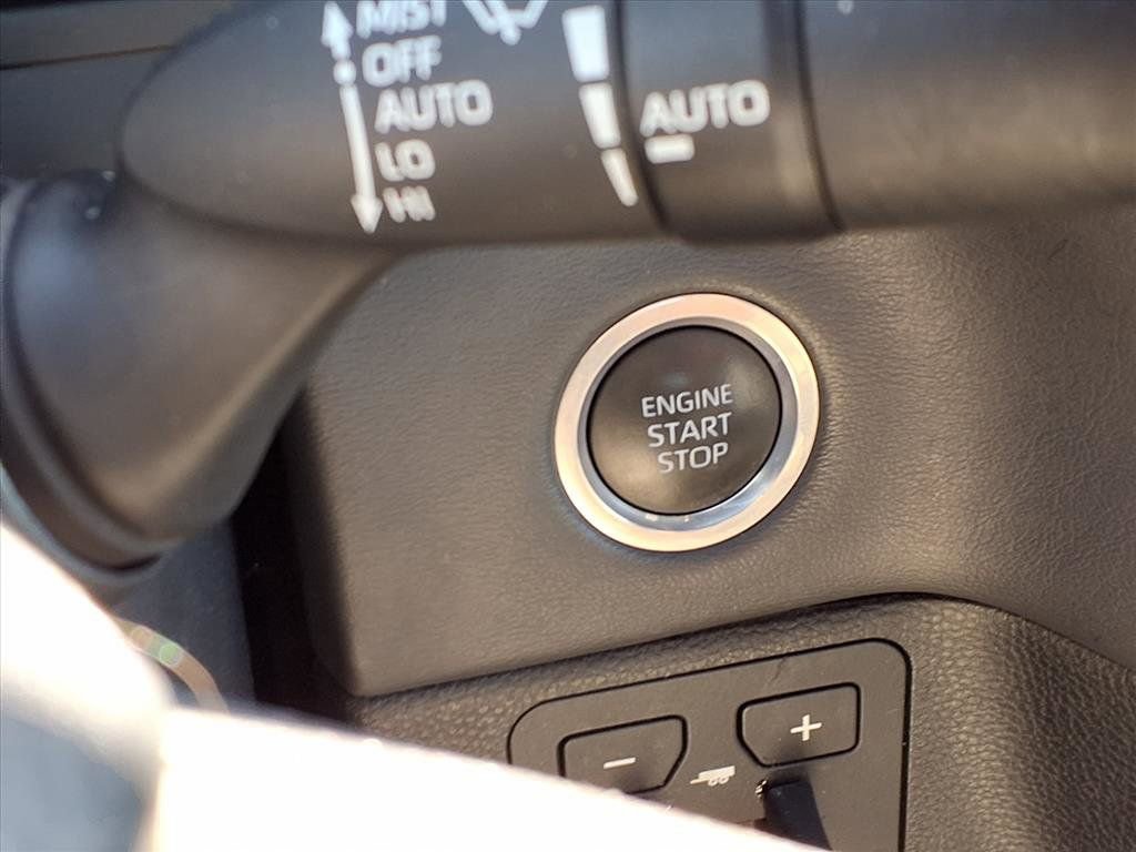 Used 2023 Toyota Tundra Platinum image 15