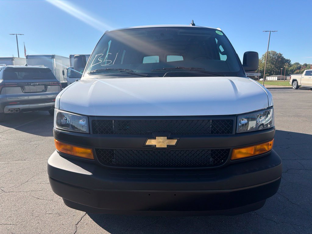 New 2027 Chevrolet Express 2500 w/ Driver Convenience Package RWD image 8