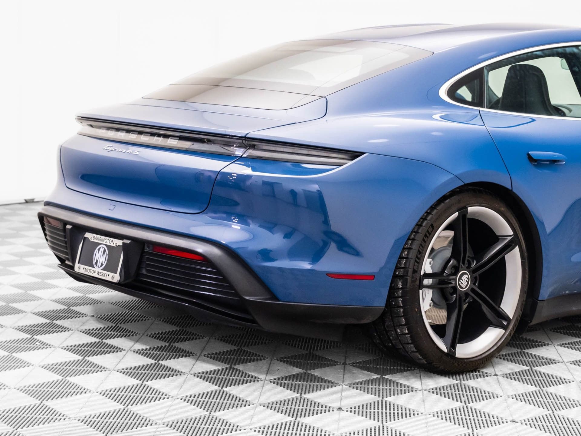 Certified 2022 Porsche Taycan 4S image 30