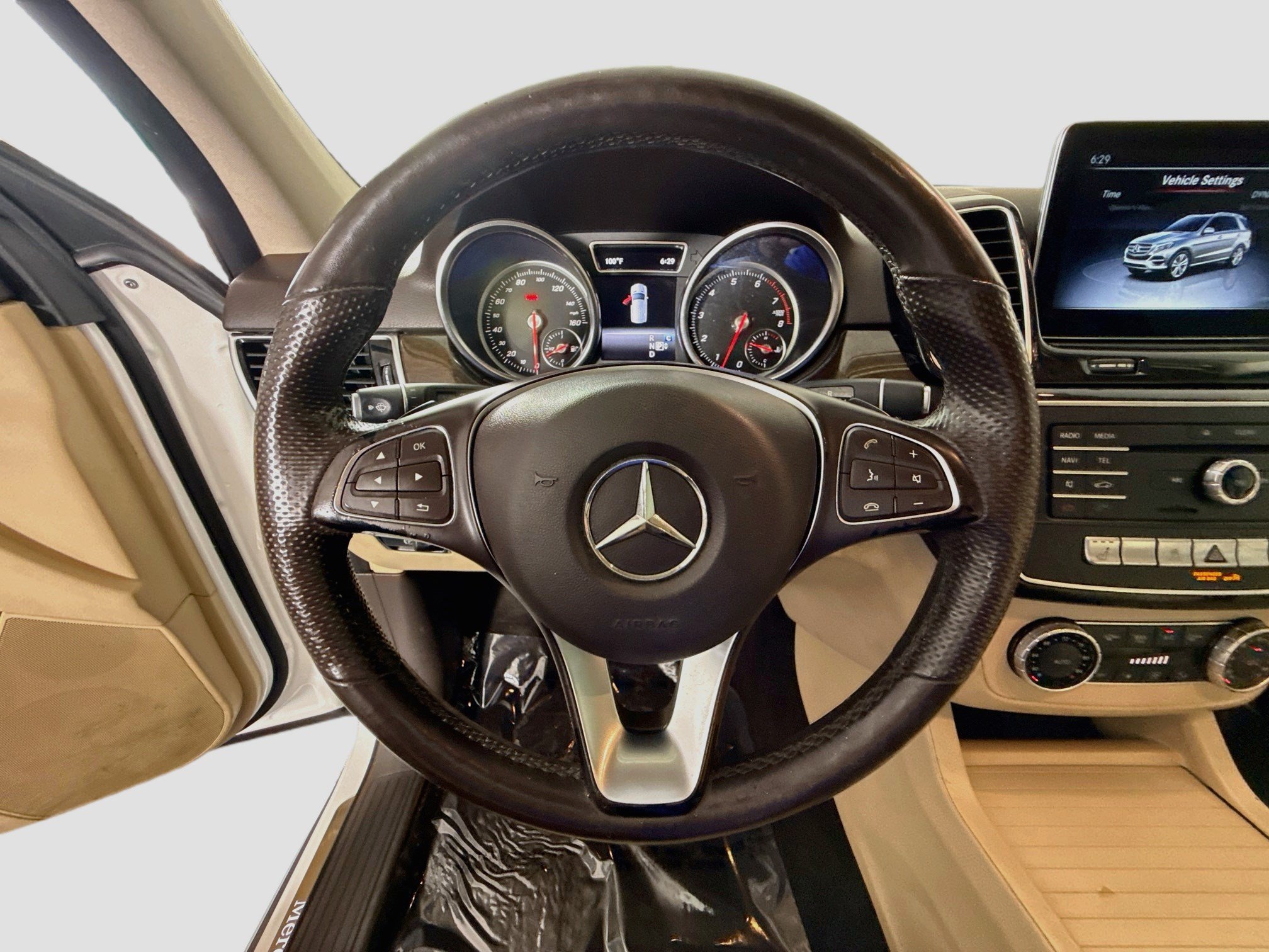 Used 2018 Mercedes-Benz GLE 350 4MATIC image 17