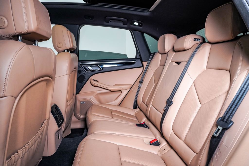 Used 2020 Porsche Macan image 17