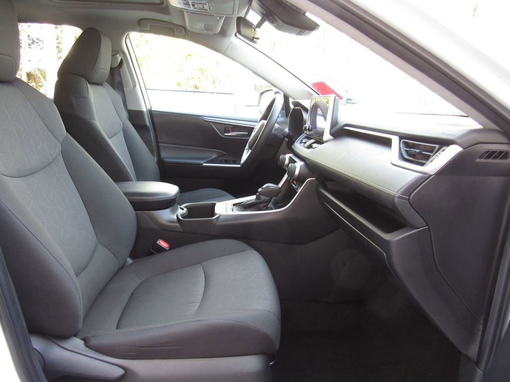 Certified 2024 Toyota RAV4 XLE w/ Convenience Package AWD/4WD image 18