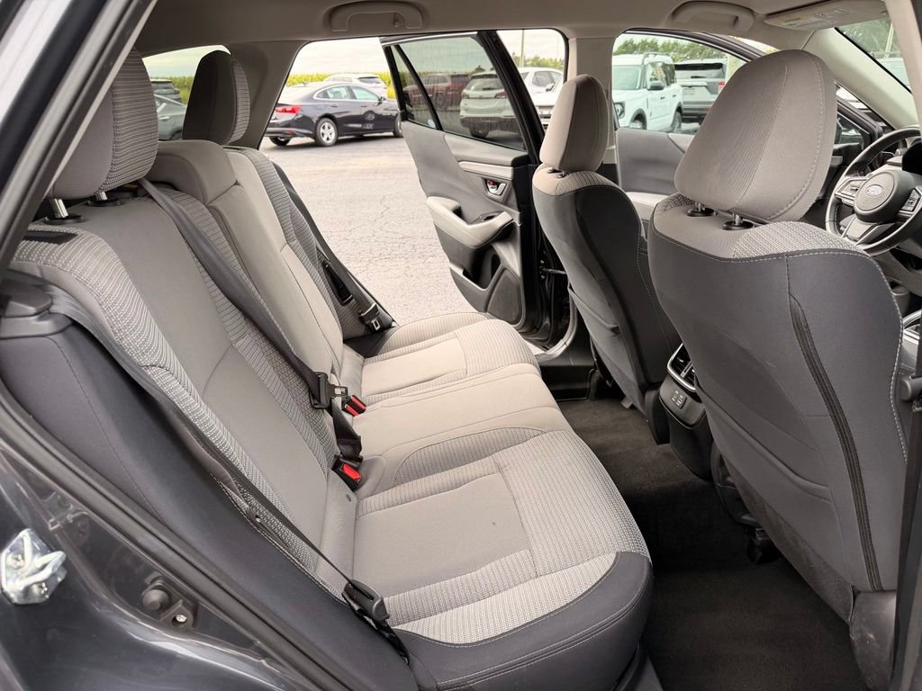 Used 2023 Subaru Outback Premium AWD/4WD image 29