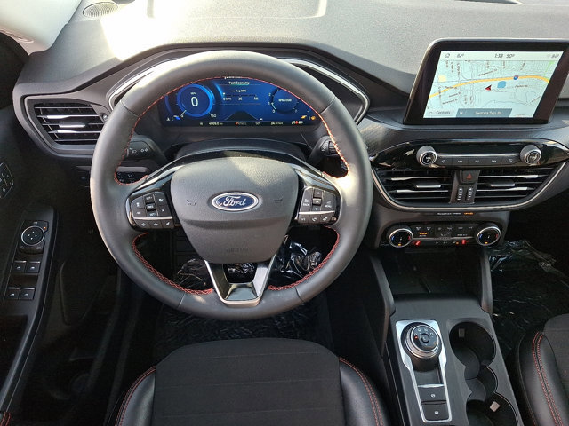 Used 2022 Ford Escape SEL w/ SEL Stealth AWD Package image 11