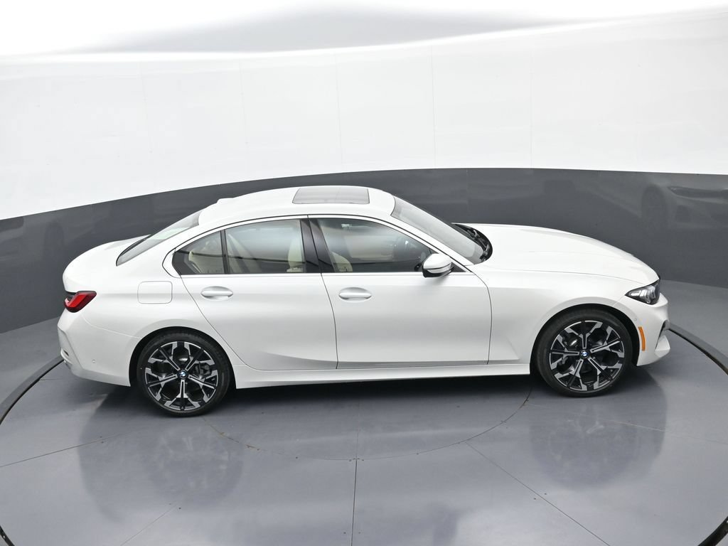 New 2026 BMW 330i xDrive Sedan w/ Premium Package AWD/4WD image 37