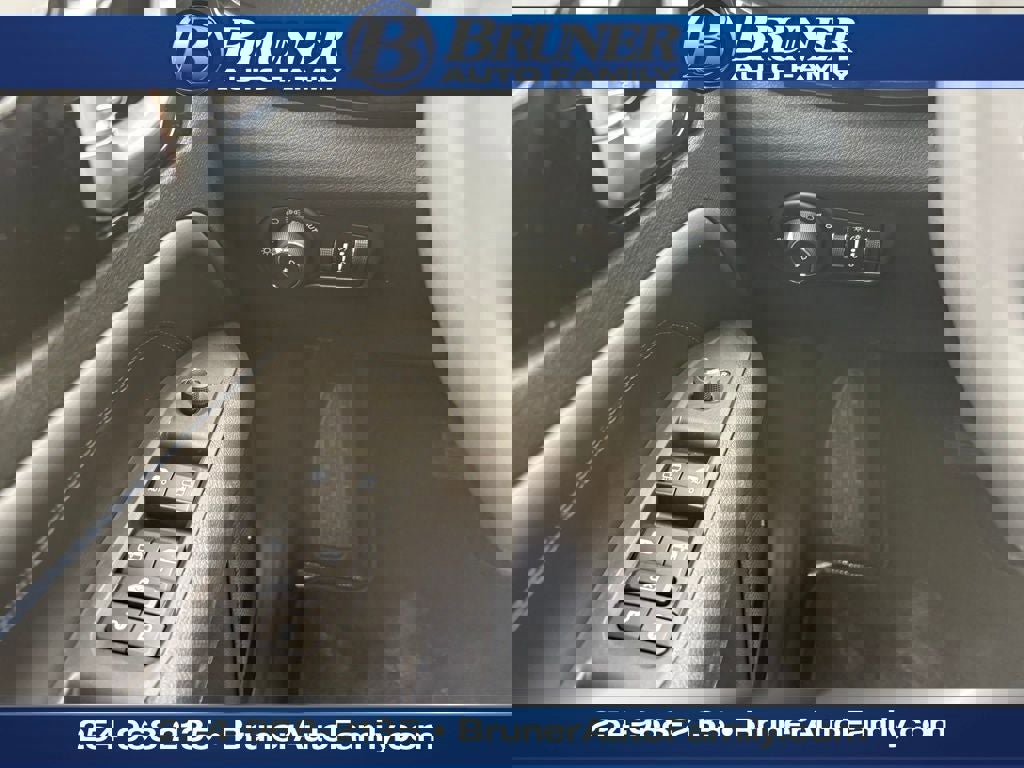 New 2026 Jeep Compass Latitude image 19