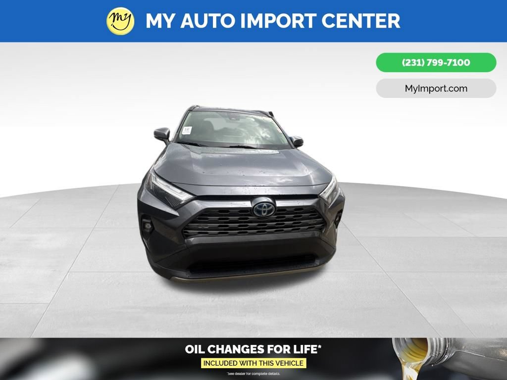 Used 2022 Toyota RAV4 Limited AWD/4WD image 2