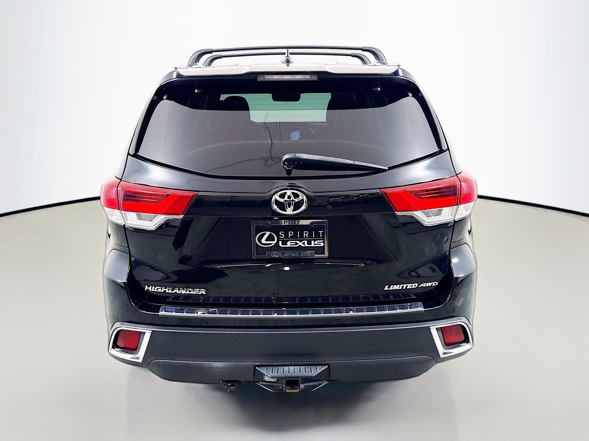 Used 2017 Toyota Highlander Limited Platinum AWD/4WD image 6