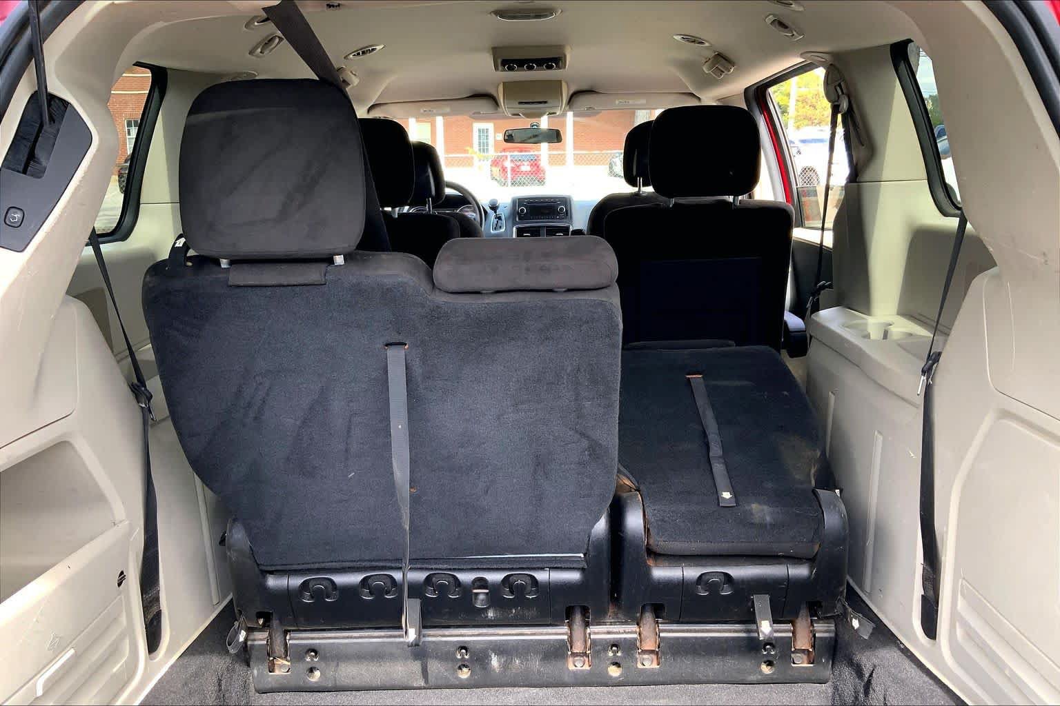 Used 2013 Dodge Grand Caravan SXT FWD image 33