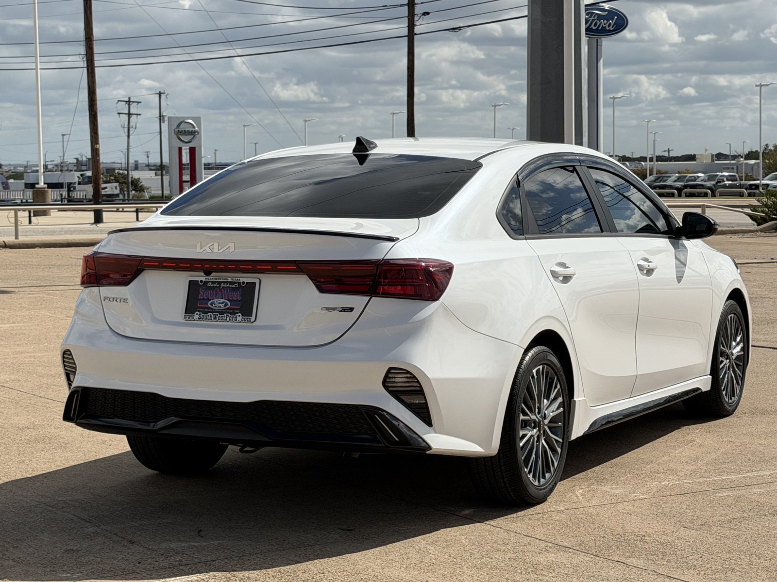 Used 2024 Kia Forte GT-Line FWD image 4