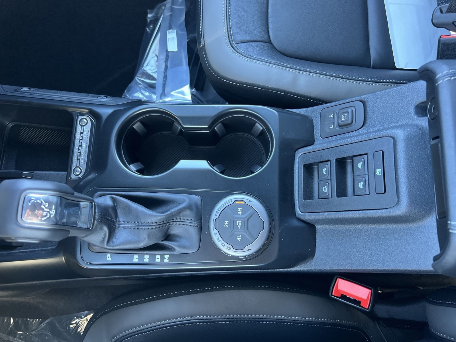 New 2025 Ford Bronco Outer Banks AWD/4WD image 22