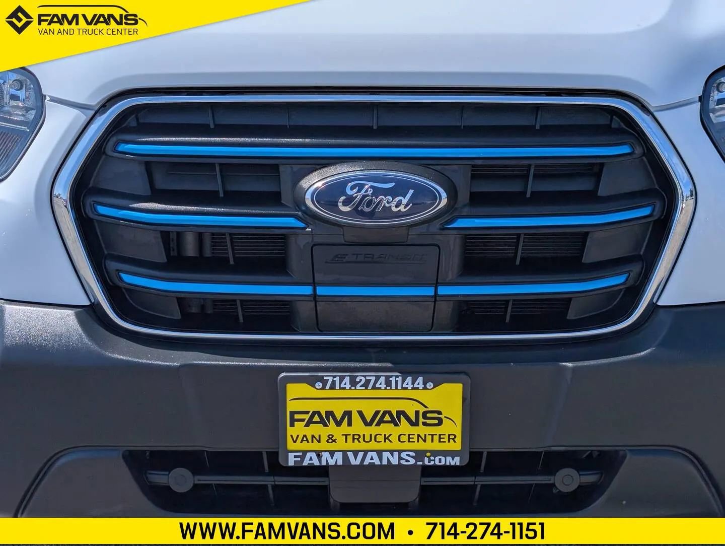 Used 2022 Ford E-Transit 148 High Roof Extended RWD image 3