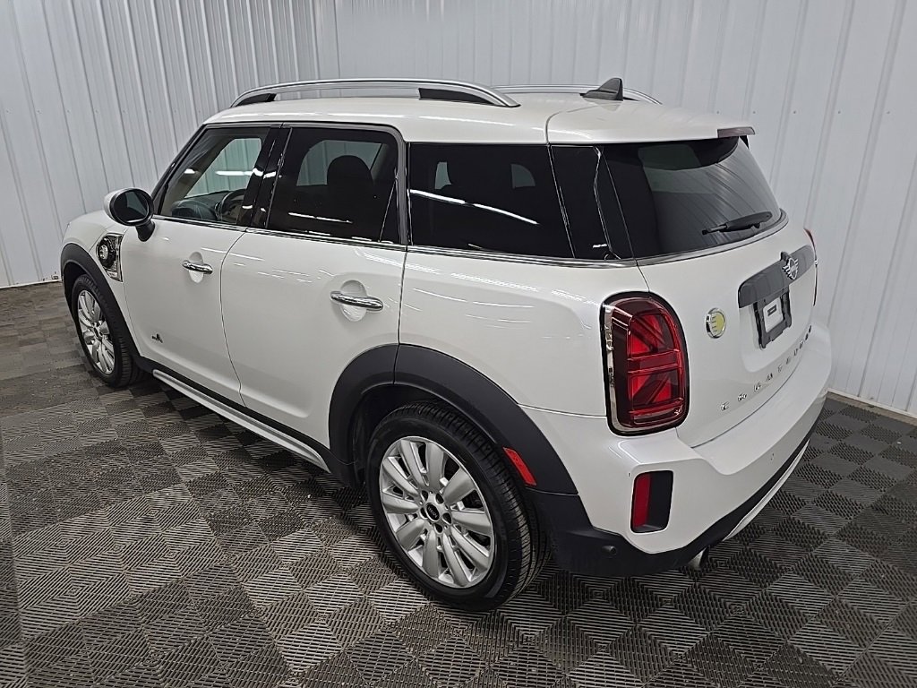 Used 2023 MINI Cooper Countryman SE w/ Storage Package image 9