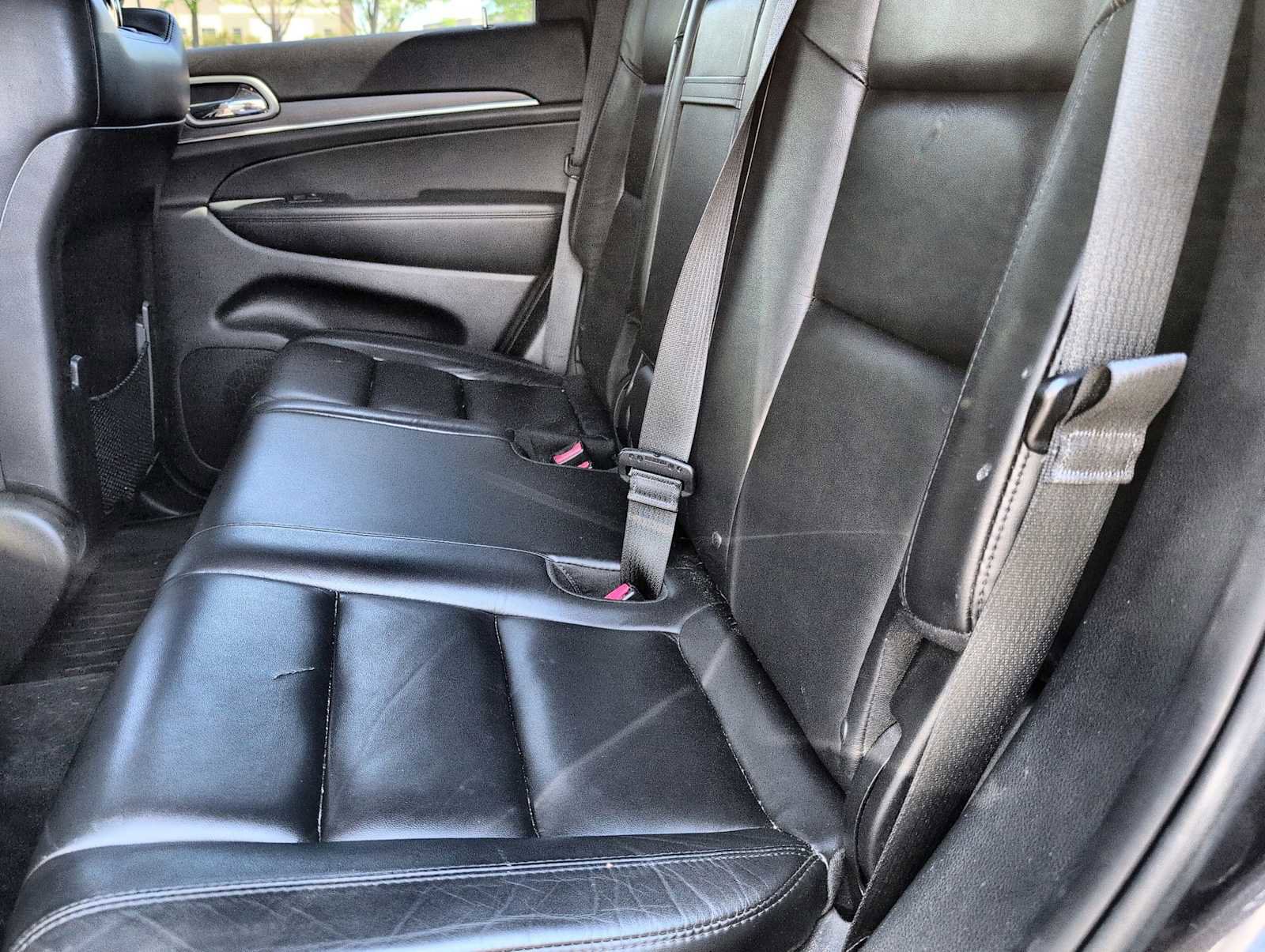 Used 2018 Jeep Grand Cherokee Limited image 17