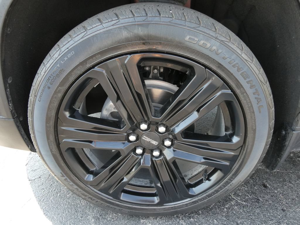Certified 2025 GMC Acadia Elevation w/ Elevation Premium Package FWD image 10