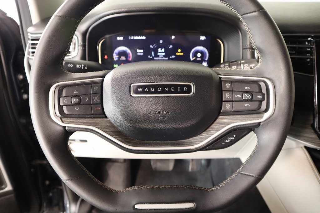 Used 2023 Jeep Wagoneer Series II w/ Flexible Seating Group image 3