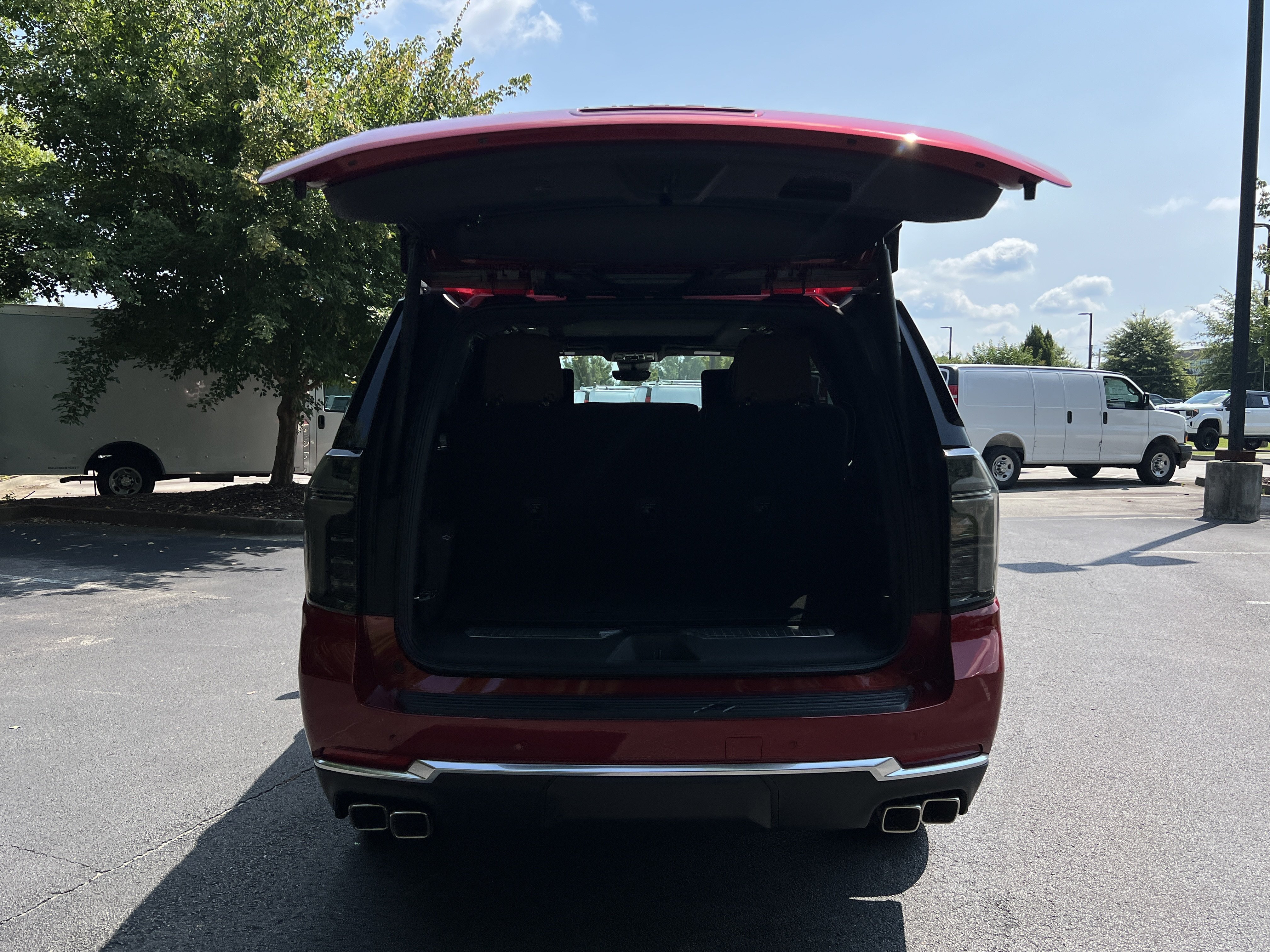 New 2026 Chevrolet Tahoe High Country AWD/4WD image 10