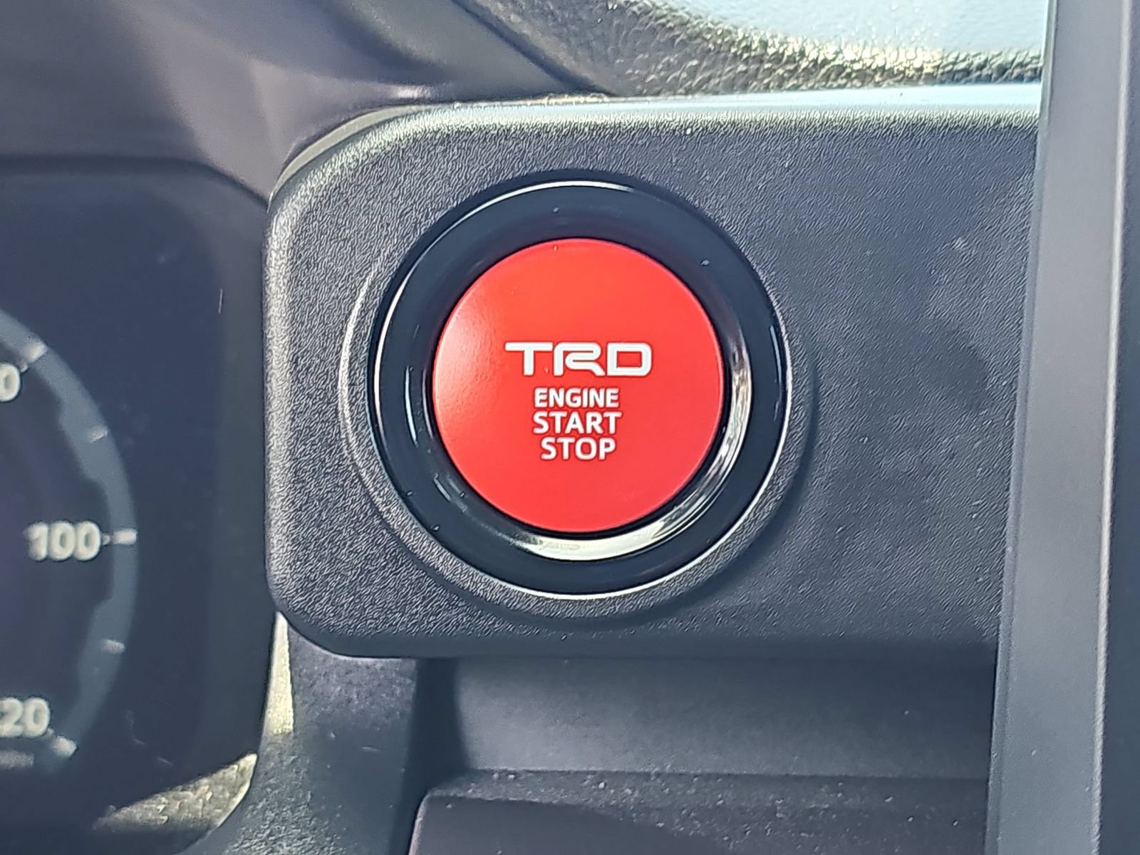 Used 2025 Toyota Tacoma TRD Sport AWD/4WD image 26