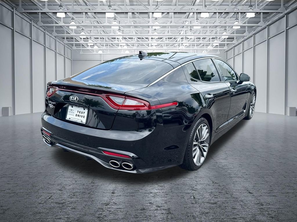 Used 2018 Kia Stinger Premium RWD image 7