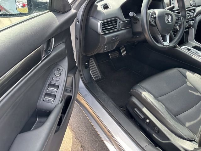 Used 2022 Honda Accord Sport image 4