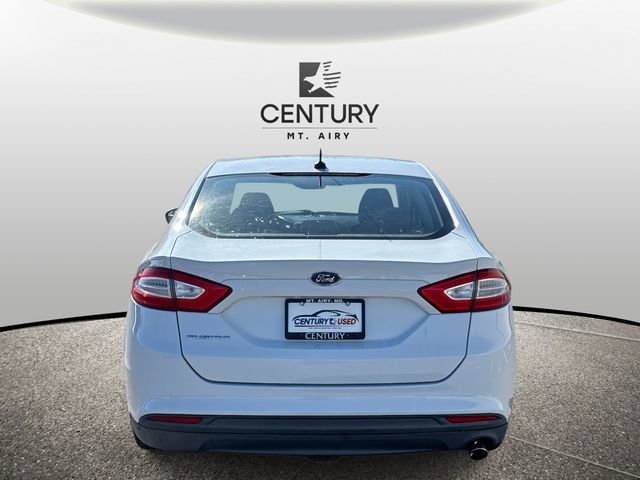 Used 2014 Ford Fusion S image 3