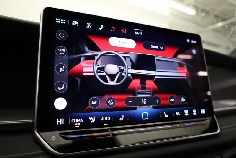 New 2026 Volkswagen Tiguan SE R-Line image 19