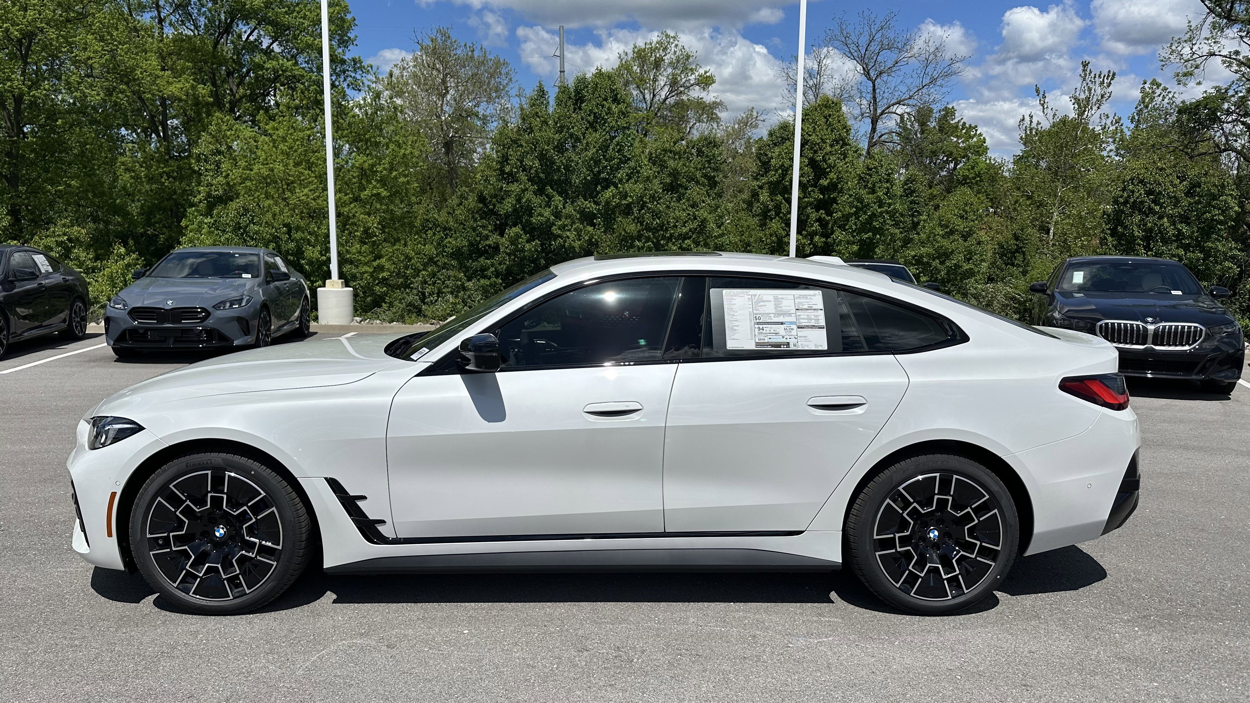 Used 2025 BMW i4 xDrive40i w/ M Sport Package AWD/4WD image 7