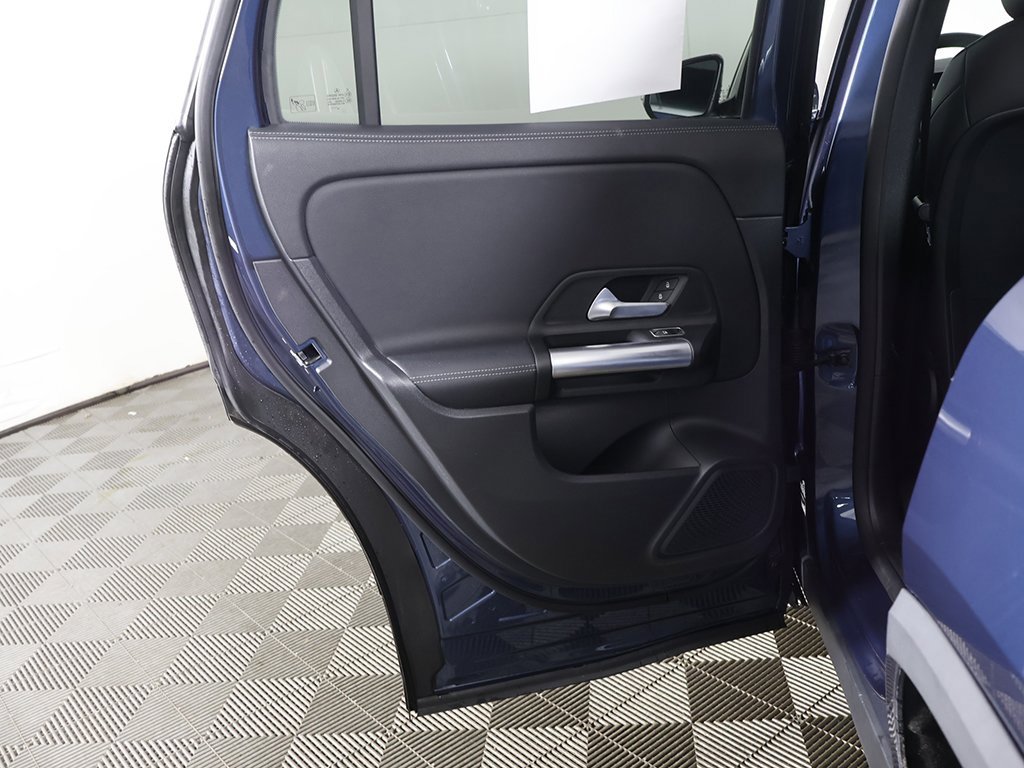 Used 2023 Mercedes-Benz GLA 250 4MATIC w/ Premium Package image 22