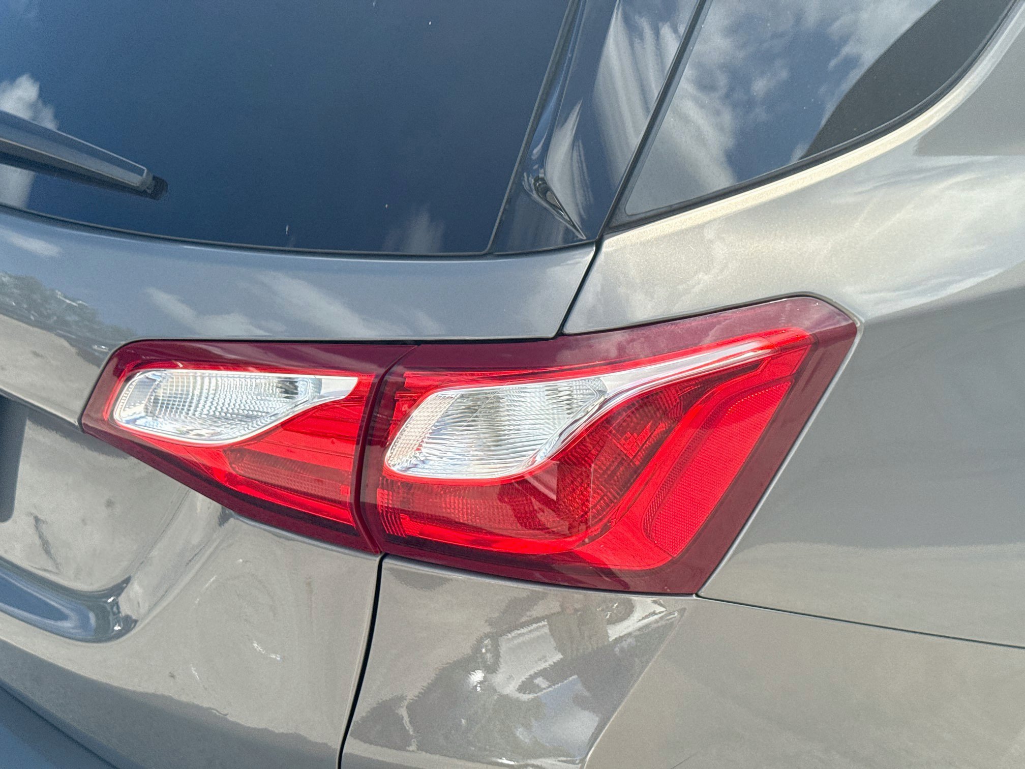 Used 2019 Chevrolet Equinox LT FWD image 25