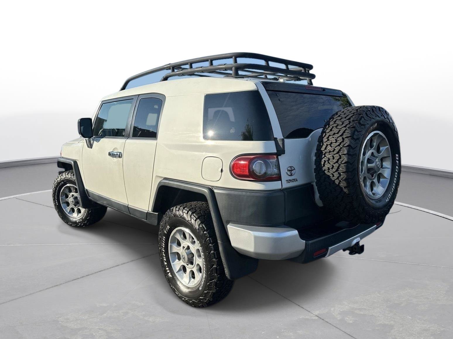 Used 2012 Toyota FJ Cruiser 4WD w/ Upgrade Pkg image 8