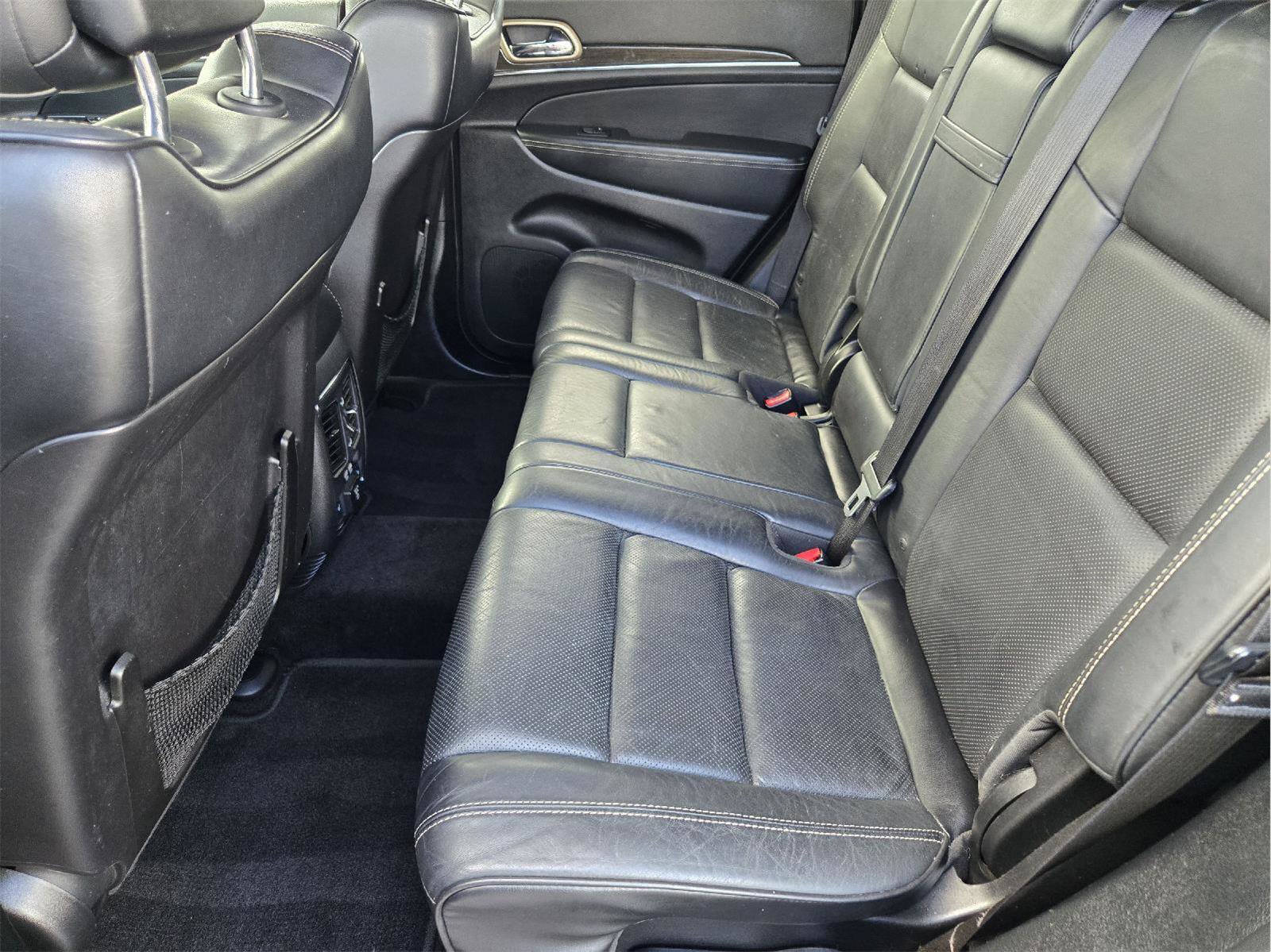 Used 2014 Jeep Grand Cherokee Overland w/ Trailer Tow Group IV RWD image 27