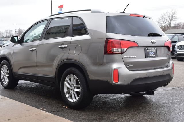 Used 2014 Kia Sorento LX image 10