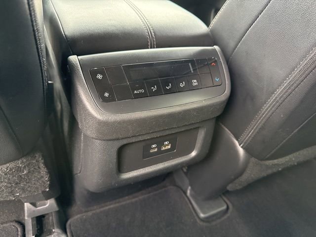 Used 2023 Nissan Pathfinder SL image 17