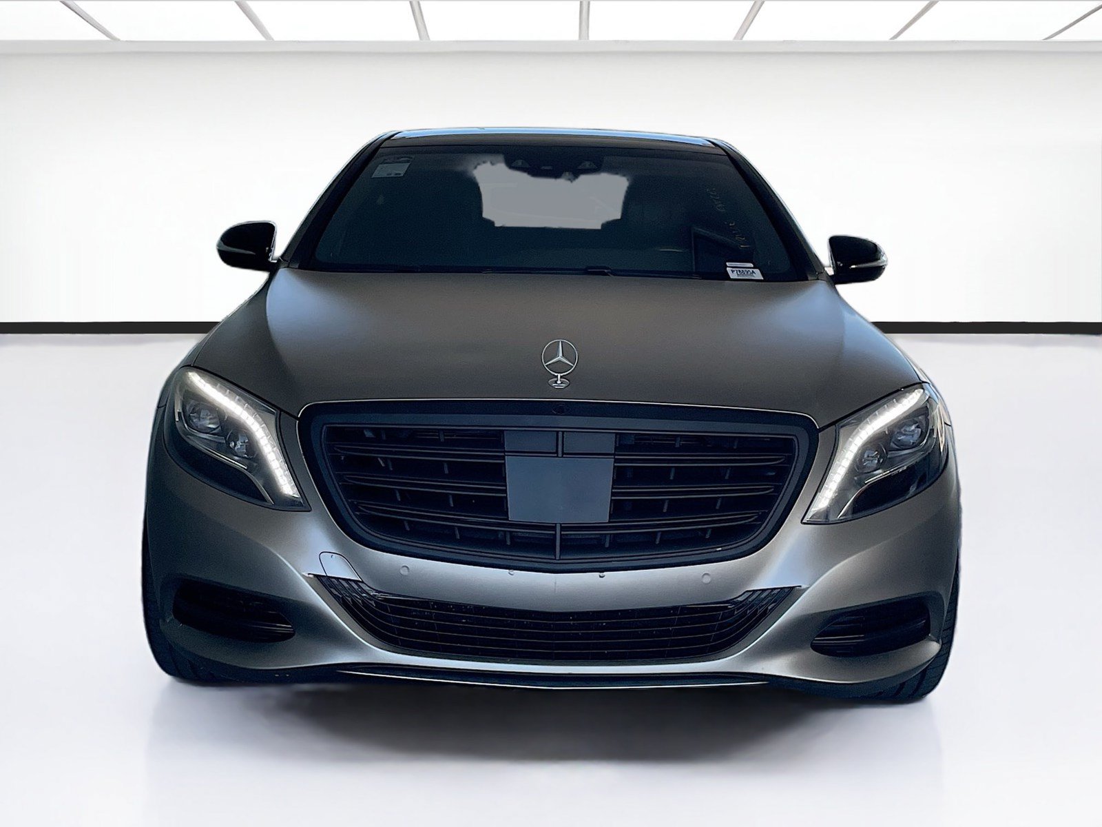 Used 2015 Mercedes-Benz S 550 4MATIC Sedan image 2