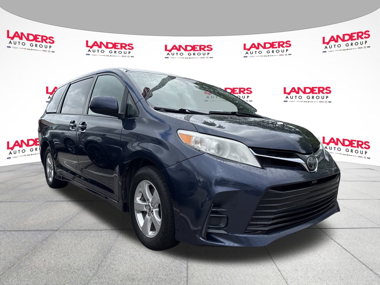 Used 2018 Toyota Sienna LE
