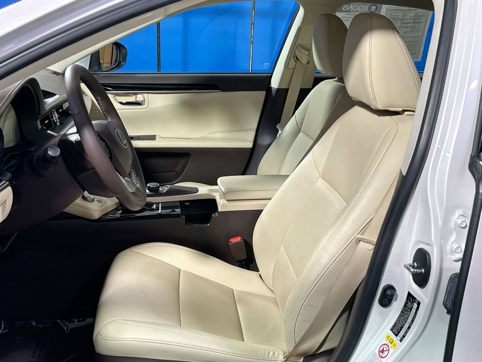 Used 2018 Lexus ES 350 w/ Accessory Package image 13